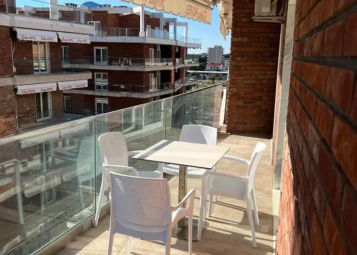 Fishta Q6 47 Apartment